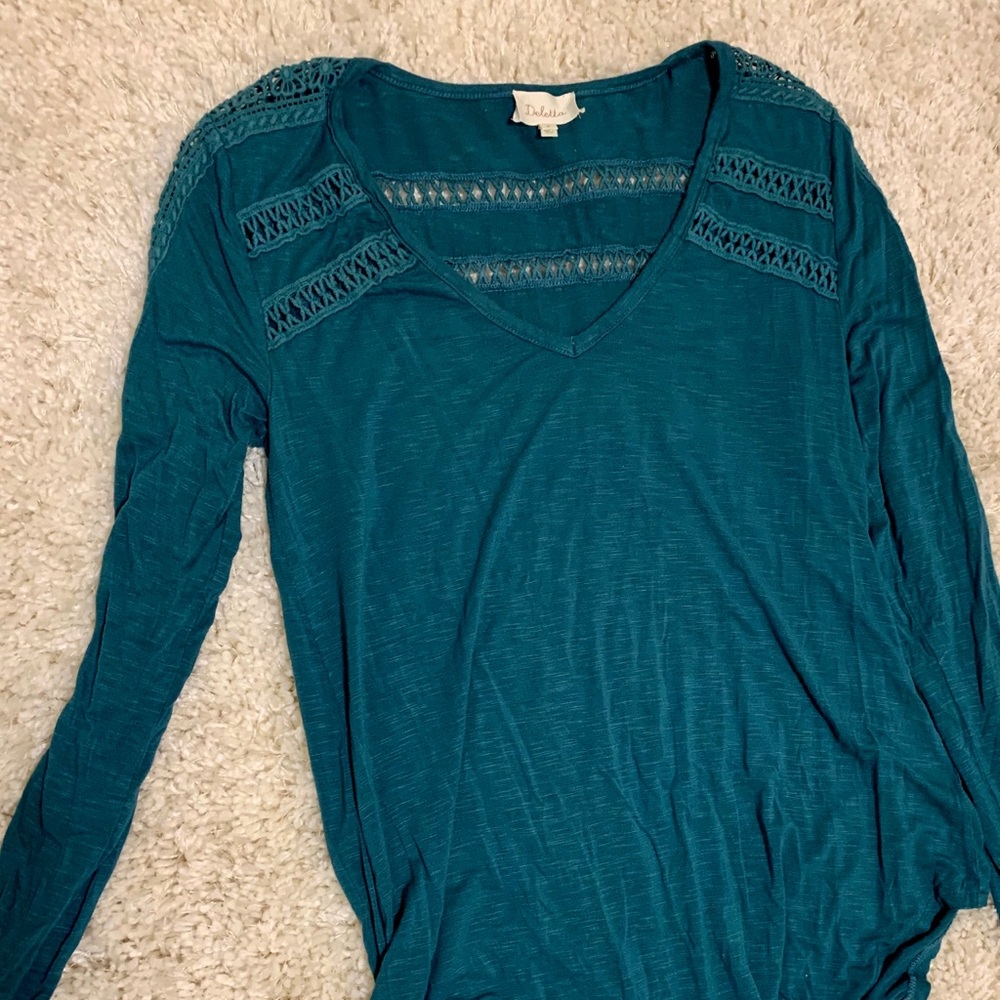 Long sleeve shirt
